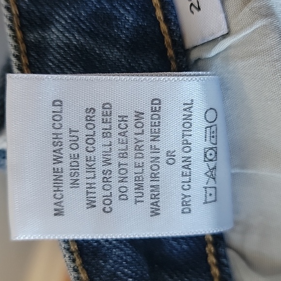 ALTAR'D STATE Light Wash Distressed Destroyed Raw Hem Stretch Straight Leg Jeans - Picture 8 of 8